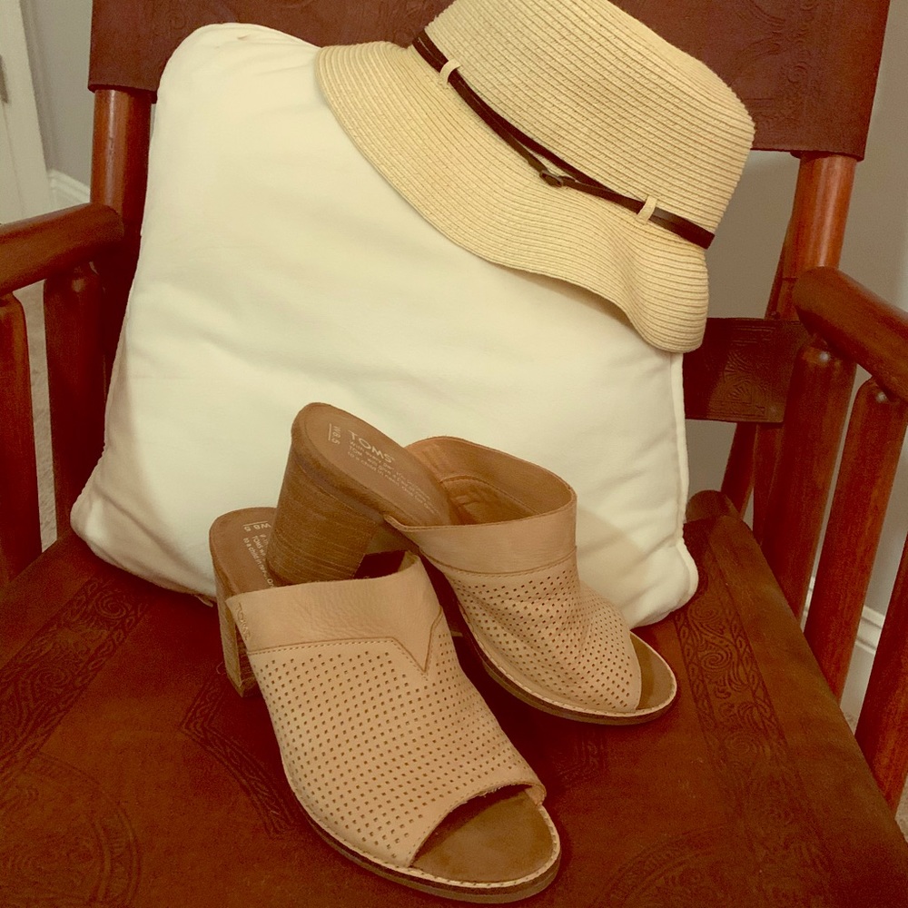TOMS Shoes Majorca Mule Taupe Suede